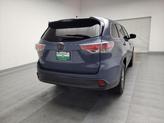 Thumbnail of 2016 Blue Toyota Highlander