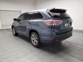 Thumbnail of 2016 Blue Toyota Highlander