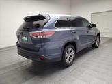 Thumbnail of 2016 Blue Toyota Highlander