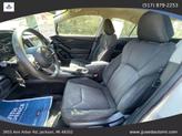 Thumbnail of 2019 Crystal White Pearl Subaru Impreza