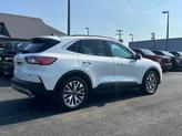 Thumbnail of 2022 STAR WHITE METALLIC TRI-COAT Ford Escape