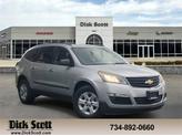 Photo of 2016 Silver Ice Metallic Chevrolet Traverse