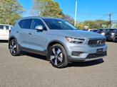 Photo of 2022 Thunder Grey Metallic Volvo XC40