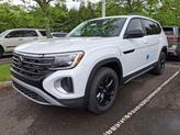 Thumbnail of 2025 Pure White Volkswagen Atlas