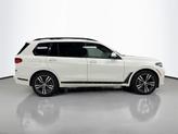 Thumbnail of 2020 Alpine White BMW X7