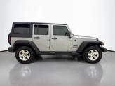 Thumbnail of 2016 Billet Silver Metallic Clearcoat Jeep Wrangler Unlimited