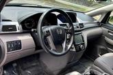 Thumbnail of 2014 White Diamond Pearl Honda Odyssey