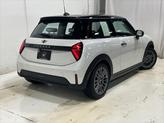 Thumbnail of 2025 White Metallic MINI Hardtop