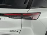 Thumbnail of 2026 White / Black INFINITI QX60