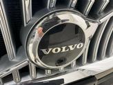 Thumbnail of 2023 Onyx Black Metallic Volvo XC90 Recharge Plug-In Hybrid