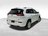 Thumbnail of 2018 Bright White Clearcoat Jeep Cherokee