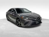 Photo of 2018 Black Toyota Camry