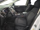 Thumbnail of 2017 White Ford Edge