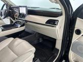 Thumbnail of 2019 Black Lincoln Navigator L