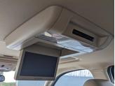 Thumbnail of 2011 White Diamond Tricoat Chevrolet Suburban