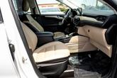 Thumbnail of 2022 Oxford White Ford Escape