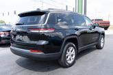 Thumbnail of 2022 Diamond Black Crystal Pearlcoat Jeep Grand Cherokee L