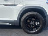 Thumbnail of 2025 Pure White Volkswagen Atlas