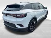 Thumbnail of 2022 Glacier White Metallic Volkswagen ID.4