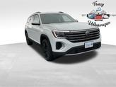 Photo of 2025 Pure White Volkswagen Atlas