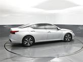 Thumbnail of 2022 Brilliant Silver Metallic Nissan Altima
