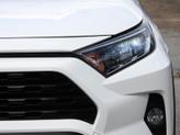 Thumbnail of 2019 Super White Toyota RAV4