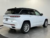 Thumbnail of 2022 Bright White Clearcoat Jeep Grand Cherokee