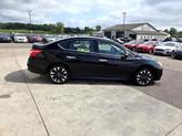 Thumbnail of 2016 Super Black Nissan Sentra
