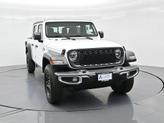 Thumbnail of 2025 Bright White Clearcoat Jeep Gladiator