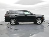 Thumbnail of 2025 Diamond Black Crystal Pearlcoat Jeep Grand Cherokee L