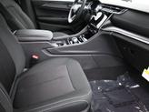Thumbnail of 2025 Diamond Black Crystal Pearlcoat Jeep Grand Cherokee L