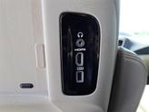 Thumbnail of 2017 White Chrysler Pacifica