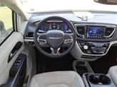 Thumbnail of 2017 White Chrysler Pacifica