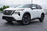 Photo of 2024 Everest White P Nissan Rogue