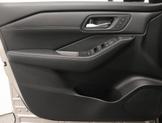 Thumbnail of 2025 2t Chpn Blk Roo Nissan Rogue