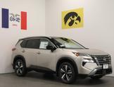 Photo of 2025 2t Chpn Blk Roo Nissan Rogue