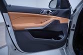 Thumbnail of 2025 Mineral White Metallic BMW X7