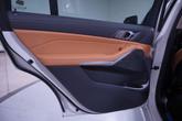 Thumbnail of 2025 Mineral White Metallic BMW X7