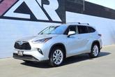 Thumbnail of 2023 Celestial Silver Metallic Toyota Highlander Hybrid