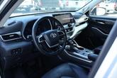 Thumbnail of 2023 Celestial Silver Metallic Toyota Highlander Hybrid