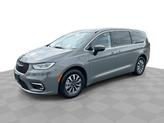 Photo of 2023 Ceramic Gray Clearcoat Chrysler Pacifica Hybrid