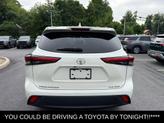 Thumbnail of 2021 Blizzard Pearl Toyota Highlander