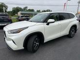 Thumbnail of 2021 Blizzard Pearl Toyota Highlander