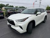 Thumbnail of 2021 Blizzard Pearl Toyota Highlander