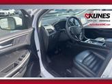 Thumbnail of 2024 Oxford White Ford Edge