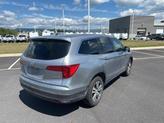 Thumbnail of 2018 Lunar Silver Metallic Honda Pilot