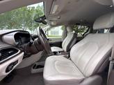 Thumbnail of 2019 Billet Silver Metallic Clearcoat Chrysler Pacifica