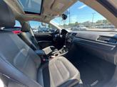 Thumbnail of 2018 Pure White Volkswagen Passat