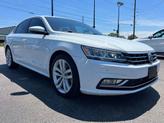 Thumbnail of 2018 Pure White Volkswagen Passat