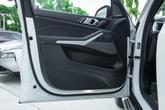 Thumbnail of 2024 Mineral White Metallic BMW X5